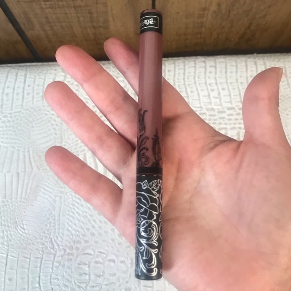 Kat von D Matte liquid lipstick